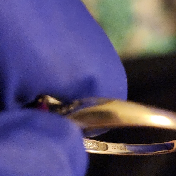 COPY - Pink Sapphire Princess cut 10k Silver ring with Diamonds - Picture 9 of 9